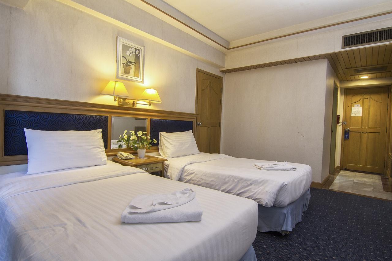 Bossotel Chiang Mai Extérieur photo