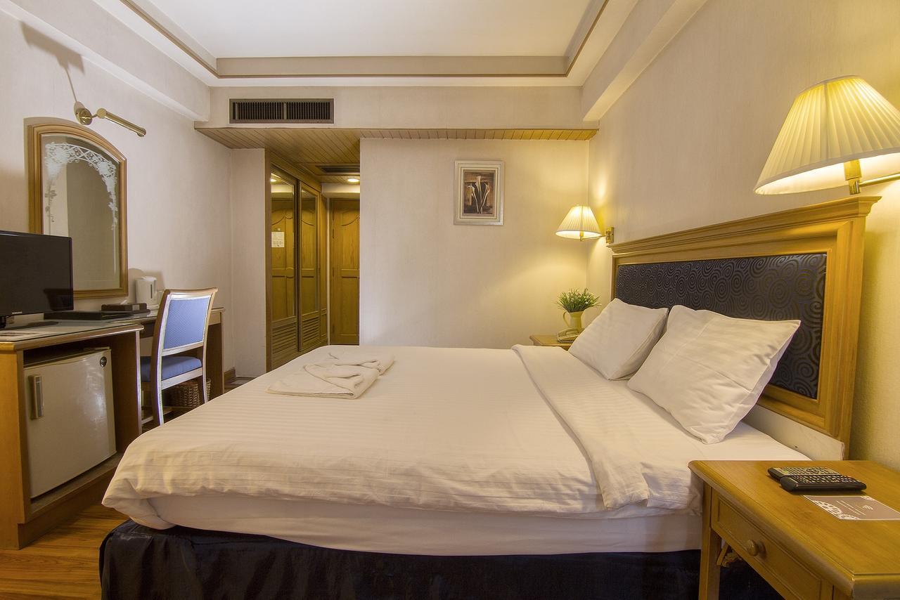 Bossotel Chiang Mai Extérieur photo