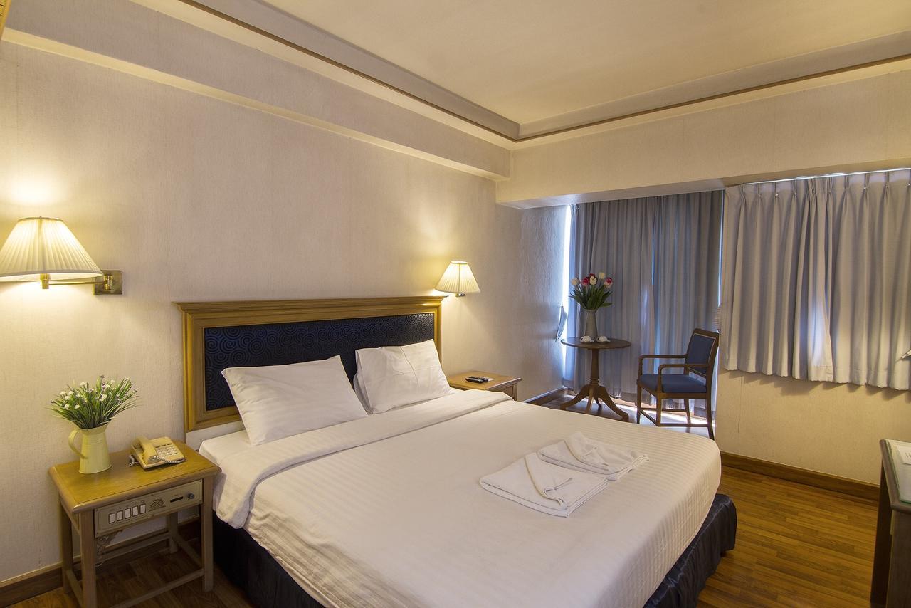 Bossotel Chiang Mai Extérieur photo